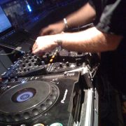 DJs