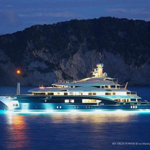 MEGA   YACHTEN   ON   ZAKYNTHOS  - GREECE